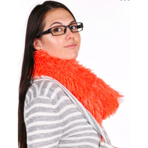 Fringed Soft Fur Infinity Scarf - Picture 2 of 4